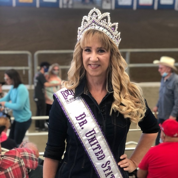 Meet your Posher, Dawn - Picture 6 of 9